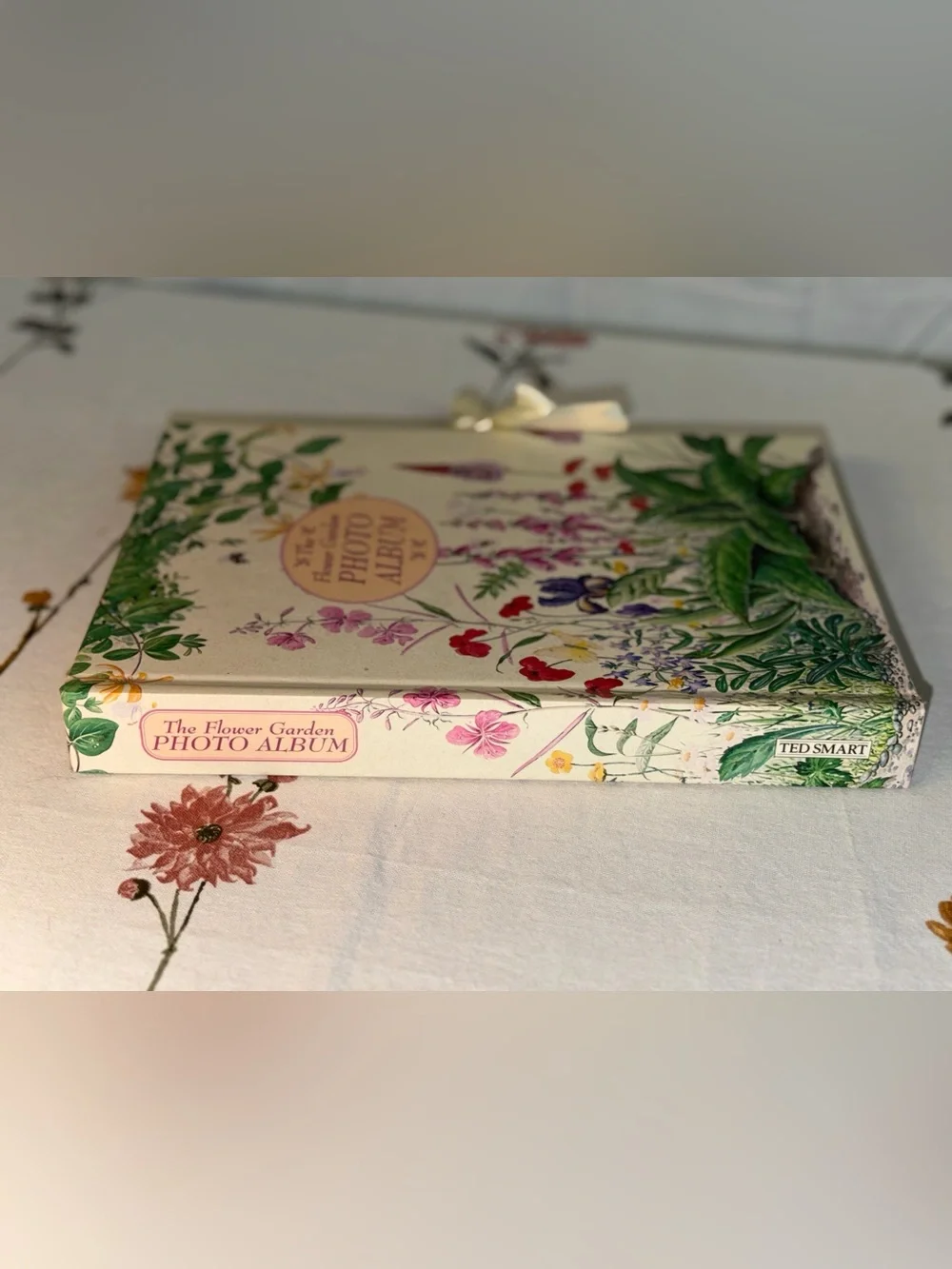 Vintage The Flower Garden Hardcover Photo Album (1994, C.A. Books)